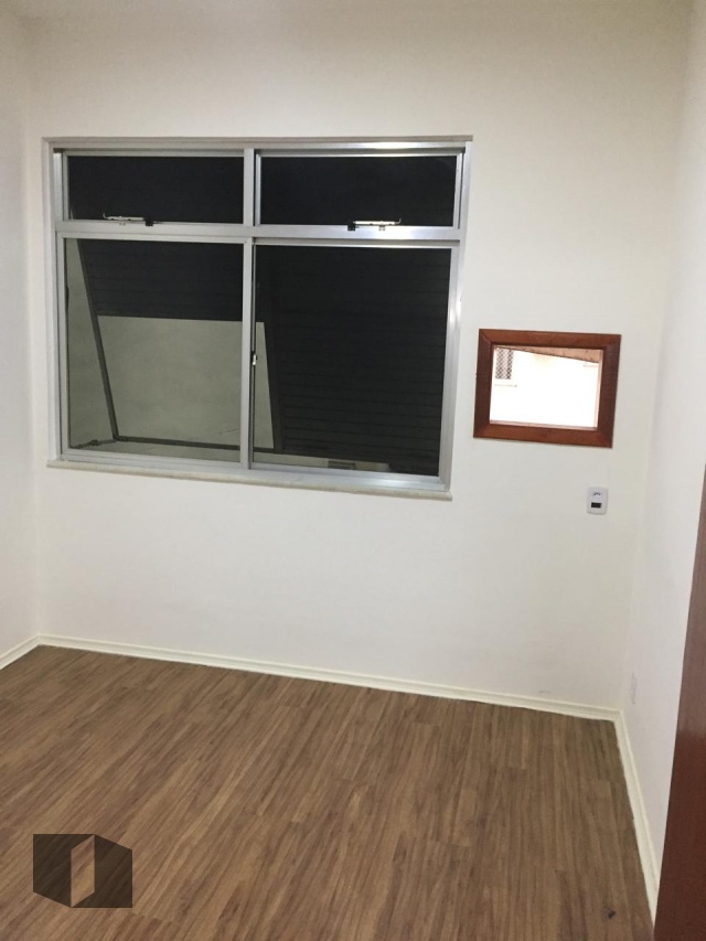 Apartamento à venda com 3 quartos, 95m² - Foto 4