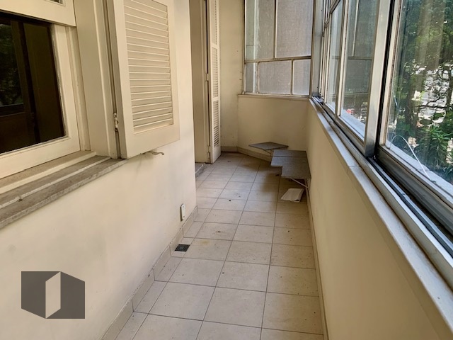 Apartamento à venda com 3 quartos, 123m² - Foto 5