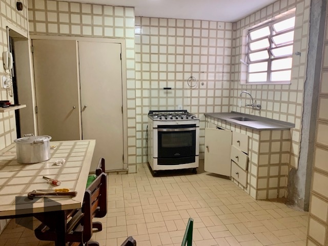 Apartamento à venda com 3 quartos, 123m² - Foto 12