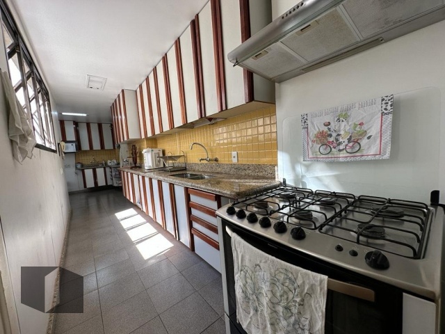 Cobertura à venda com 4 quartos, 350m² - Foto 29