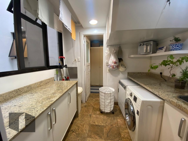 Apartamento à venda com 3 quartos, 200m² - Foto 30