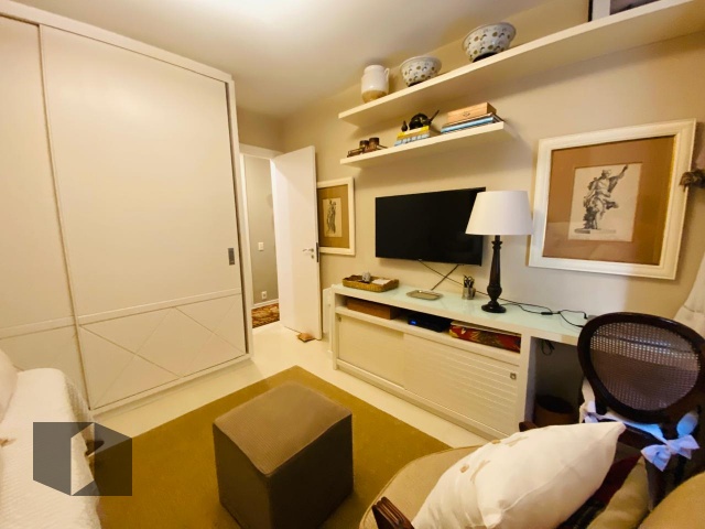 Apartamento à venda com 3 quartos, 200m² - Foto 24