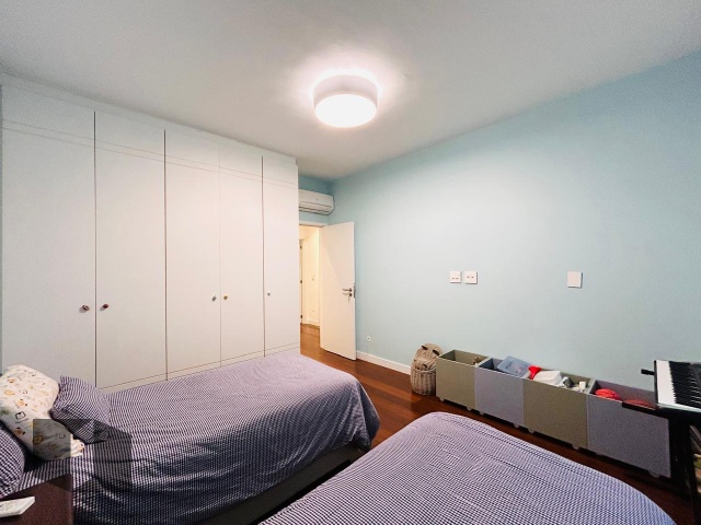 Apartamento à venda com 3 quartos, 143m² - Foto 10