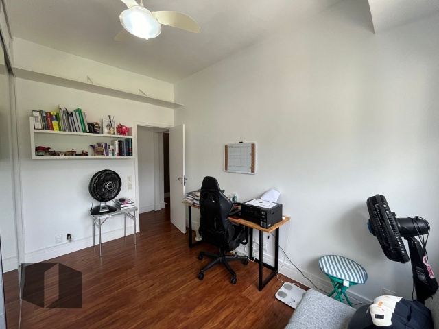 Apartamento à venda com 3 quartos, 90m² - Foto 17