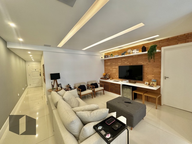 Apartamento à venda com 3 quartos, 106m² - Foto 1