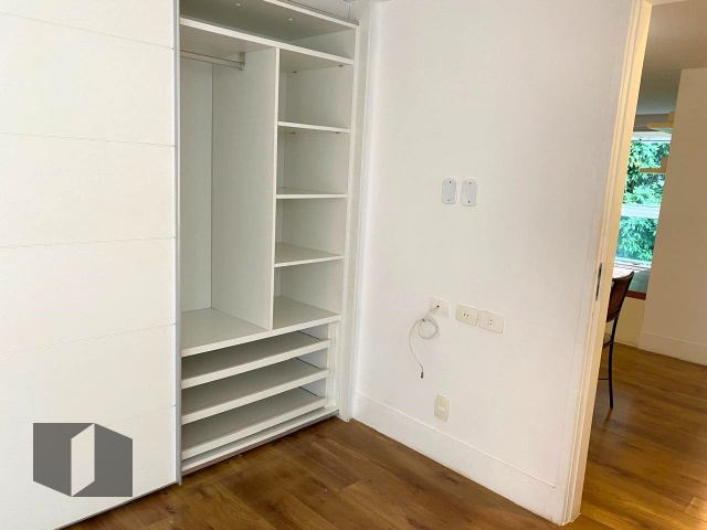 Apartamento à venda com 2 quartos, 83m² - Foto 13