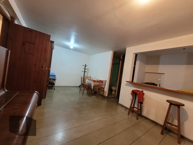 Casa à venda com 6 quartos, 262m² - Foto 21