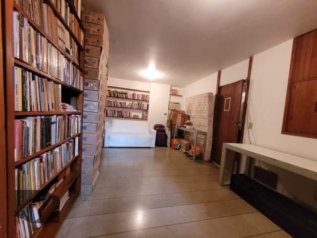 Casa à venda com 6 quartos, 262m² - Foto 23