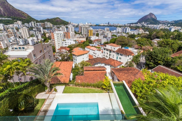 Casa à venda com 4 quartos, 1200m² - Foto 5