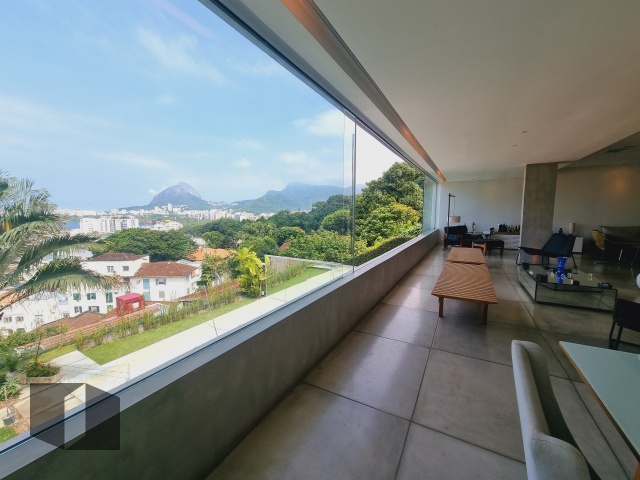 Casa à venda com 4 quartos, 1200m² - Foto 13