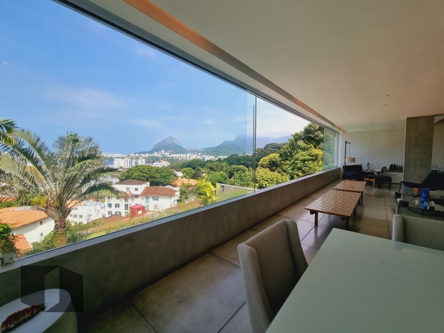 Casa à venda com 4 quartos, 1200m² - Foto 14