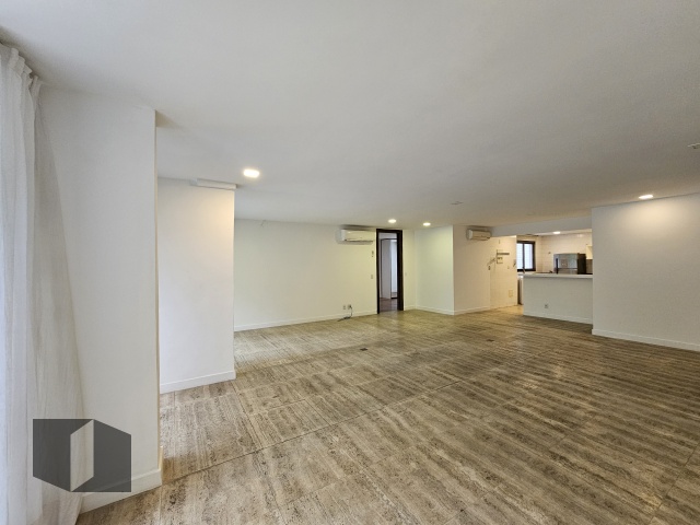 Apartamento à venda com 4 quartos, 180m² - Foto 6