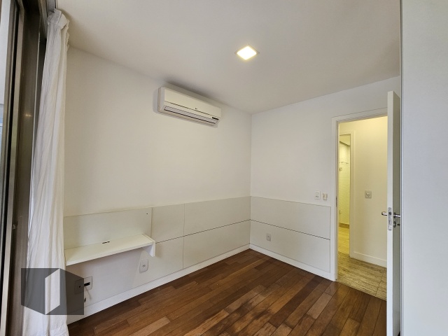 Apartamento à venda com 4 quartos, 180m² - Foto 10