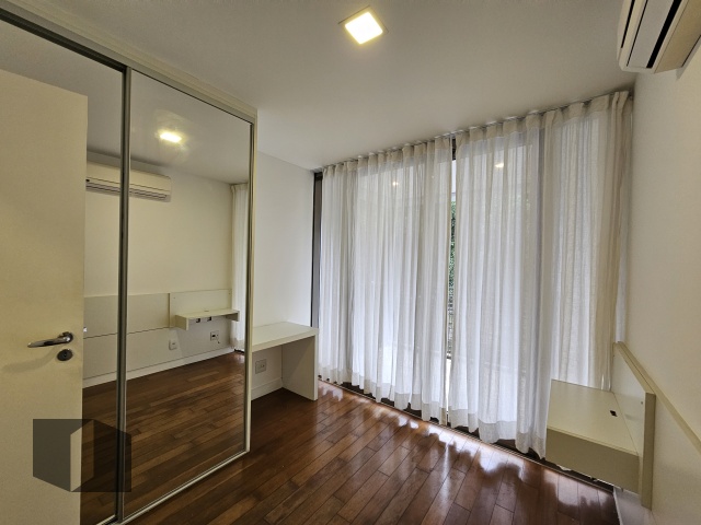 Apartamento à venda com 4 quartos, 180m² - Foto 8