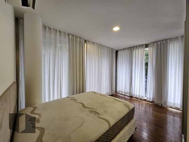 Apartamento à venda com 4 quartos, 180m² - Foto 15