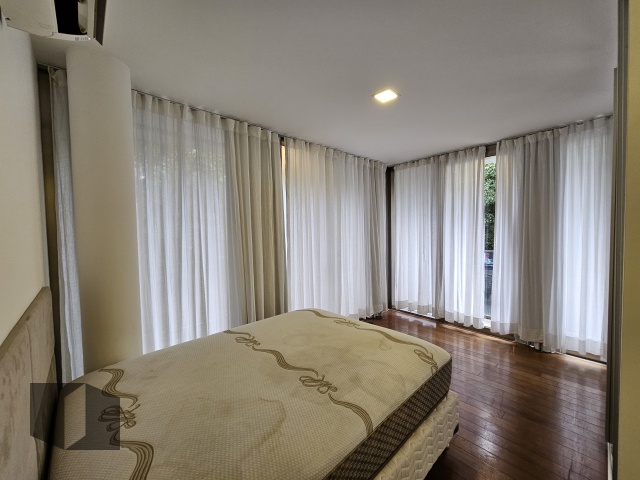 Apartamento à venda com 4 quartos, 180m² - Foto 16