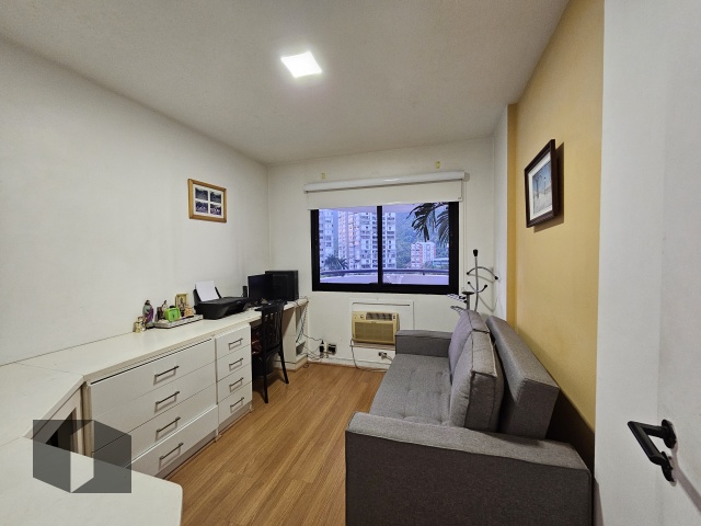 Apartamento à venda com 2 quartos, 79m² - Foto 14