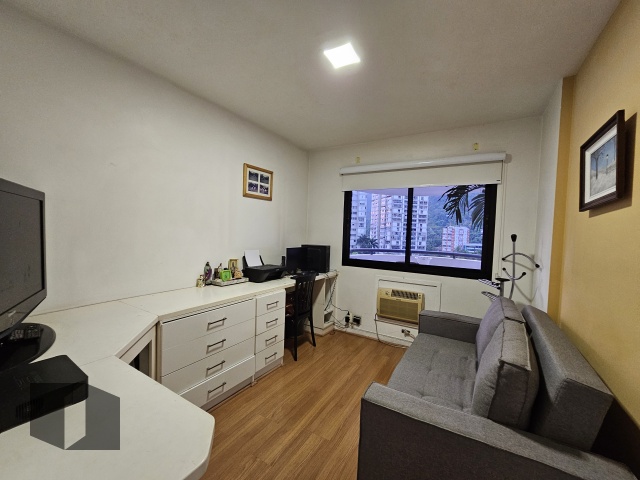 Apartamento à venda com 2 quartos, 79m² - Foto 13