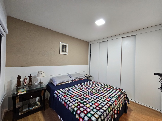 Apartamento à venda com 2 quartos, 79m² - Foto 17