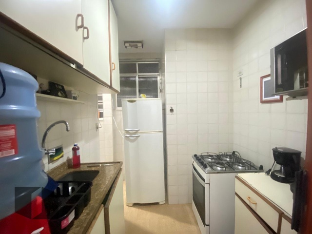 Apartamento à venda com 1 quarto, 48m² - Foto 11