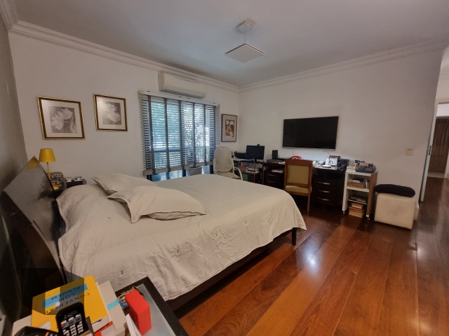 Apartamento à venda com 4 quartos, 205m² - Foto 36