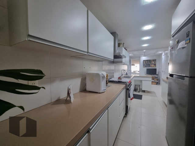 Apartamento à venda com 4 quartos, 205m² - Foto 43