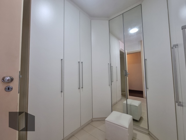 Apartamento à venda com 4 quartos, 139m² - Foto 15