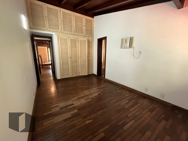 Casa de Condomínio à venda com 5 quartos, 781m² - Foto 29