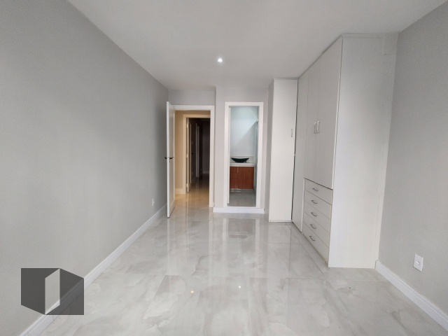 Apartamento à venda com 3 quartos, 116m² - Foto 11