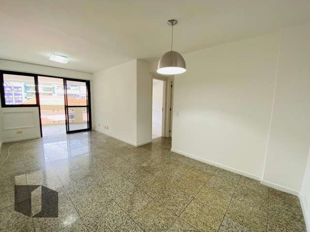 Apartamento à venda com 3 quartos, 113m² - Foto 3