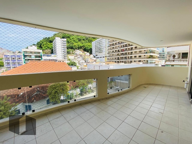 Apartamento à venda com 3 quartos, 113m² - Foto 2