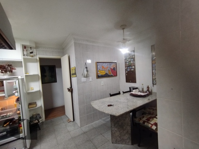 Apartamento à venda com 4 quartos, 195m² - Foto 15