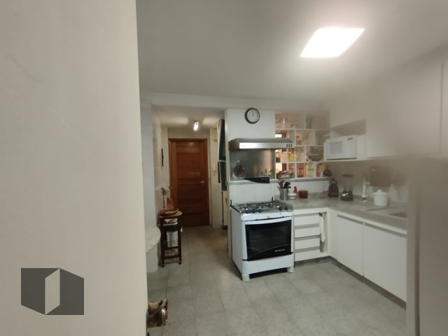 Apartamento à venda com 4 quartos, 195m² - Foto 16