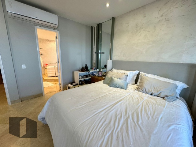 Apartamento à venda com 3 quartos, 178m² - Foto 13