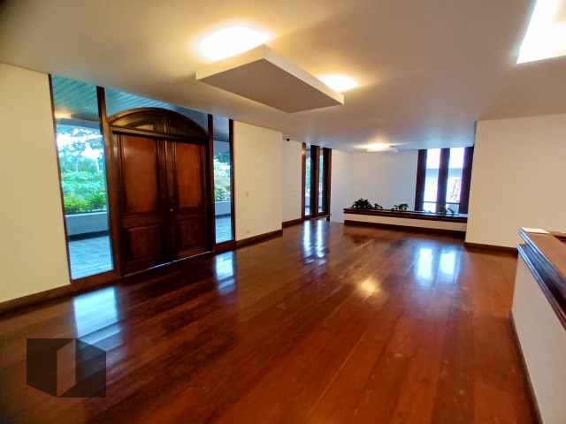 Casa para alugar com 5 quartos, 2502m² - Foto 19