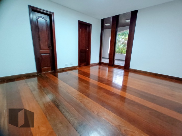 Casa para alugar com 5 quartos, 2502m² - Foto 21