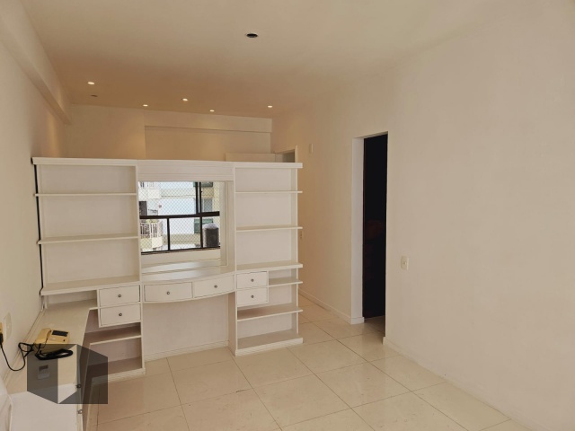 Apartamento à venda com 2 quartos, 91m² - Foto 8