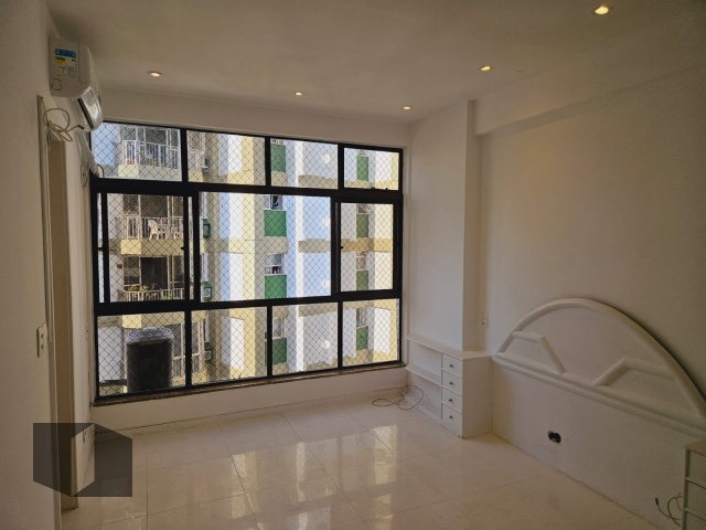 Apartamento à venda com 2 quartos, 91m² - Foto 9