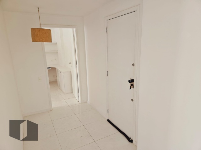 Apartamento à venda com 2 quartos, 91m² - Foto 2