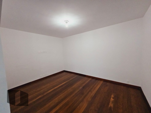 Apartamento à venda com 4 quartos, 181m² - Foto 6