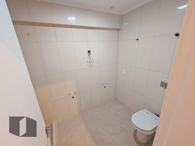 Apartamento à venda com 4 quartos, 181m² - Foto 17