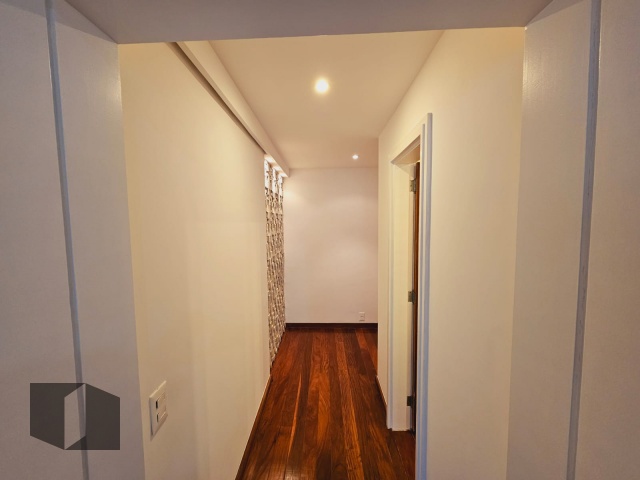 Apartamento à venda com 4 quartos, 181m² - Foto 4