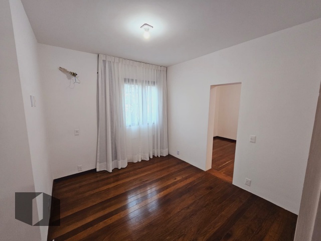 Apartamento à venda com 4 quartos, 181m² - Foto 9