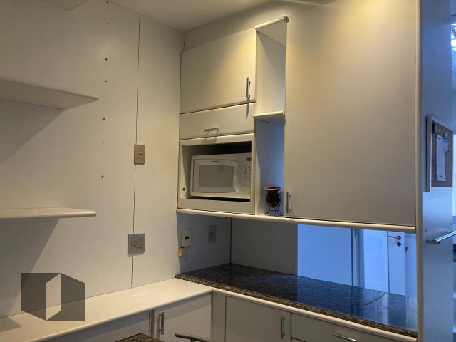 Apartamento à venda com 3 quartos, 197m² - Foto 36