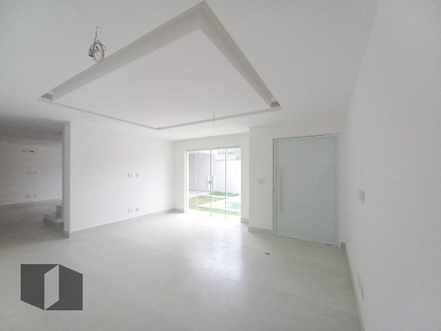 Casa à venda com 4 quartos, 212m² - Foto 11