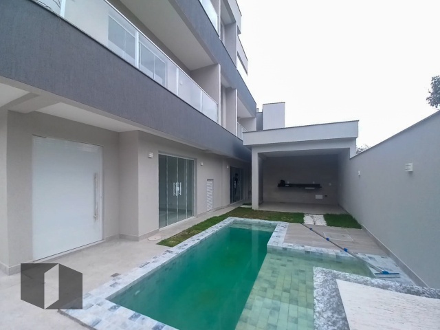 Casa à venda com 4 quartos, 212m² - Foto 5