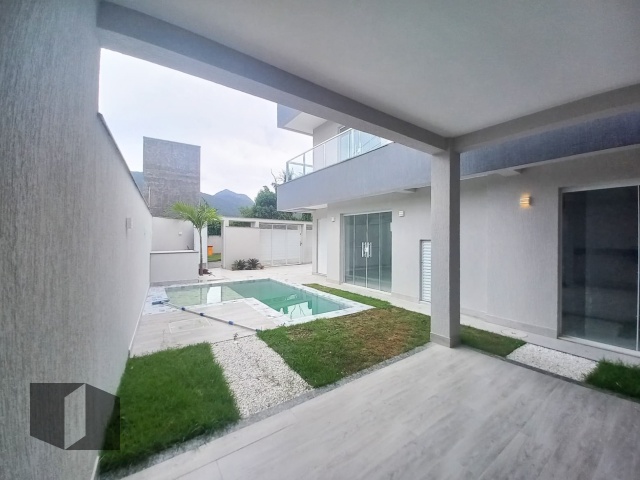 Casa à venda com 4 quartos, 212m² - Foto 7