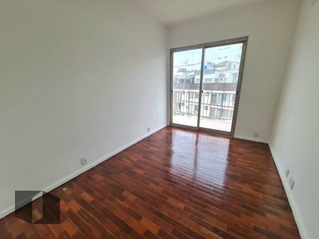 Apartamento à venda com 3 quartos, 100m² - Foto 10