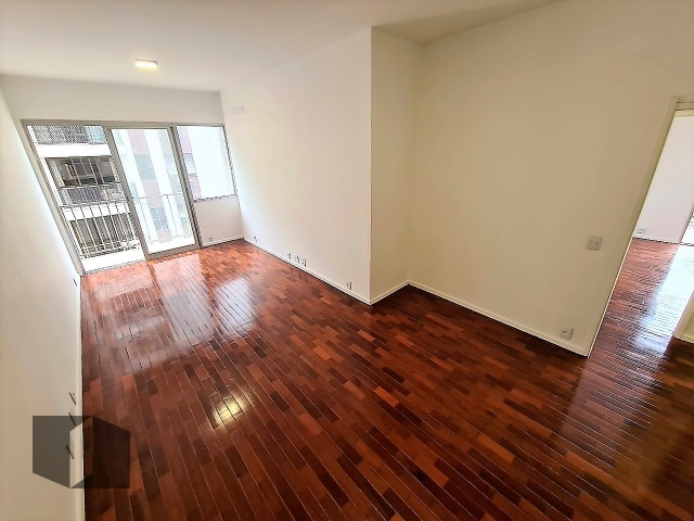 Apartamento à venda com 3 quartos, 100m² - Foto 4