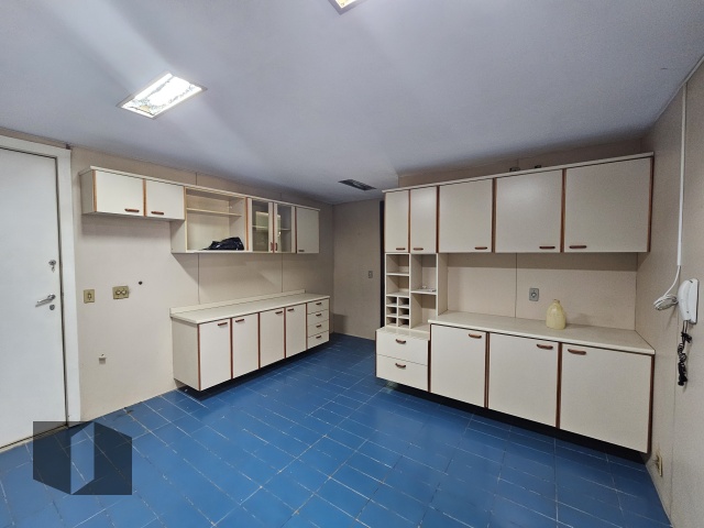 Apartamento à venda com 5 quartos, 207m² - Foto 23